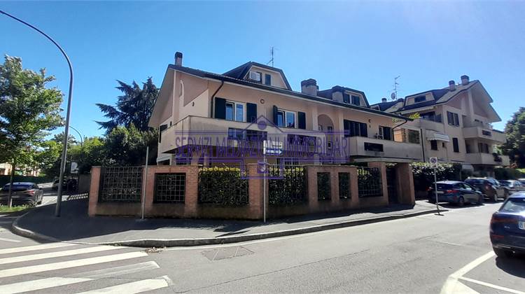 2 комнаты в Аренда в Cernusco sul Naviglio
