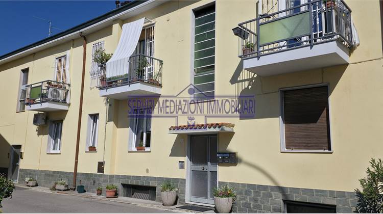 2 комнаты в Продажа в Cernusco sul Naviglio